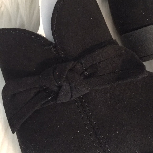 New Toddler Booties 6T - Picture 2 of 3